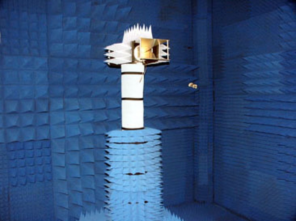 天線測試系統的信號發射站